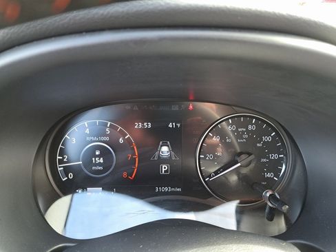 Used 2023 Nissan Kicks SR w/ SR Premium Package image 14