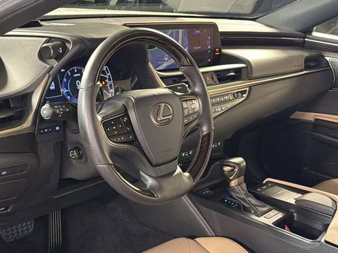 Used 2019 Lexus ES 350 Ultra Luxury w/ Accessory Package 2 FWD image 21