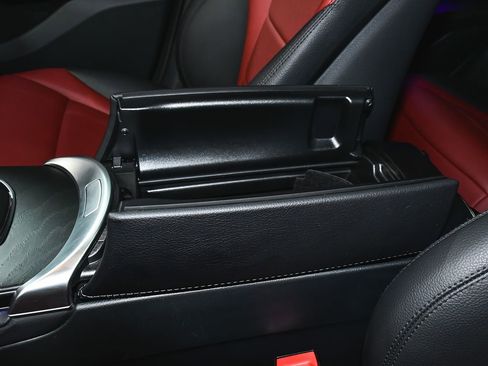 Used 2023 Mercedes-Benz GLC 300 4MATIC Coupe image 47