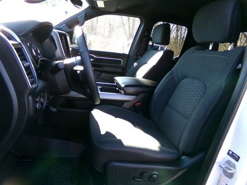 Used 2025 RAM 1500 Big Horn AWD/4WD image 13