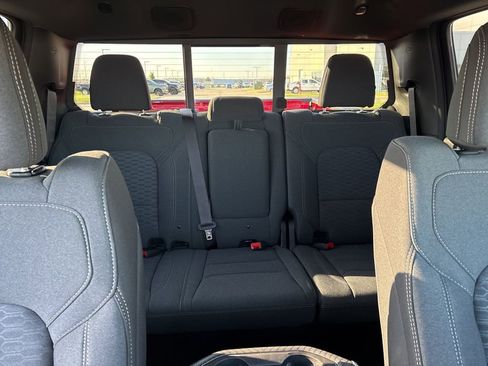 New 2026 RAM 1500 4x4 Crew Cab image 14