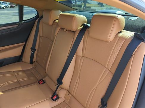 Used 2023 Lexus ES 350 Ultra Luxury image 23