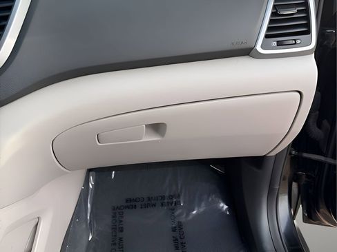 Used 2016 Hyundai Tucson Sport image 11