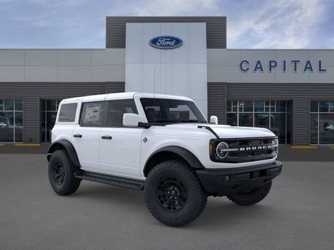 New 2026 Ford Bronco Outer Banks w/ Sasquatch Package AWD/4WD image 7