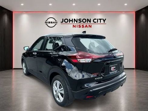 Used 2025 Nissan Kicks Play S FWD image 7