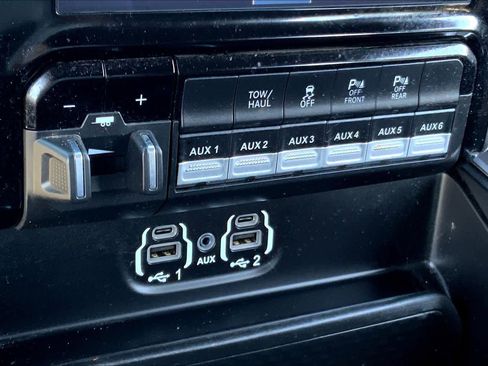 Used 2022 RAM 2500 Laramie w/ Night Edition image 55