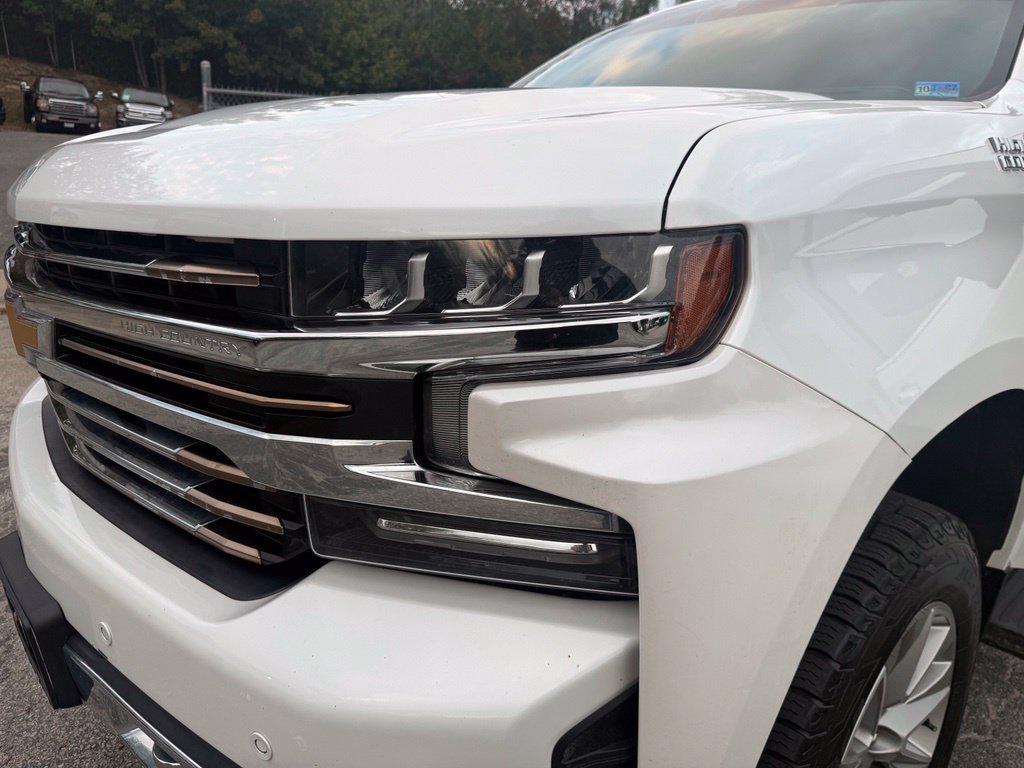 Used 2019 Chevrolet Silverado 1500 High Country w/ Technology Package AWD/4WD image 22