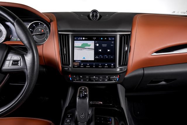 Used 2023 Maserati Levante GT AWD/4WD image 35