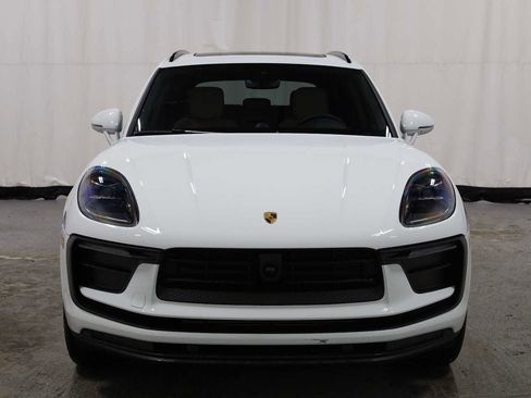 New 2026 Porsche Macan image 14