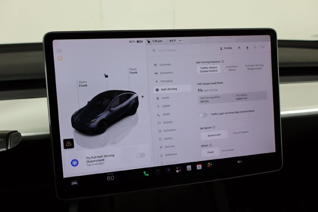 Used 2023 Tesla Model Y Long Range AWD/4WD image 29