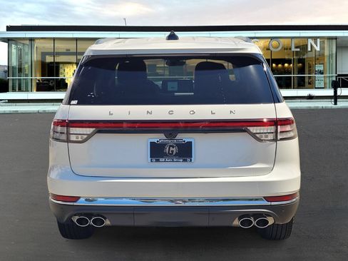 New 2026 Lincoln Aviator AWD image 5