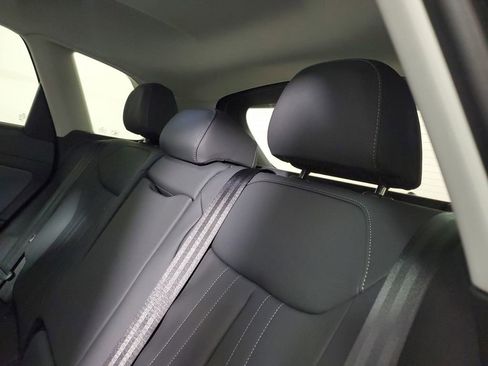 New 2026 Audi Q3 quattro 2.0T image 13