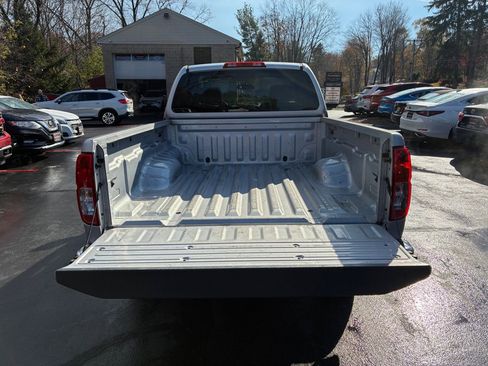 Used 2015 Nissan Frontier S image 8