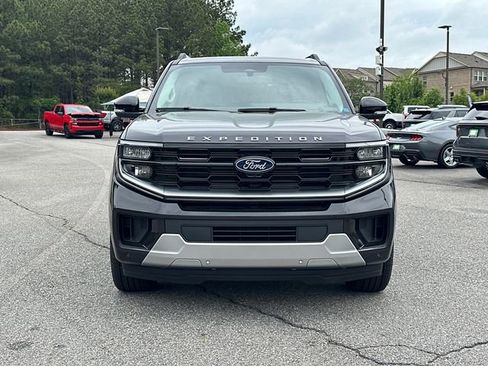 New 2026 Ford Expedition Platinum w/ Driver's Package AWD/4WD image 2