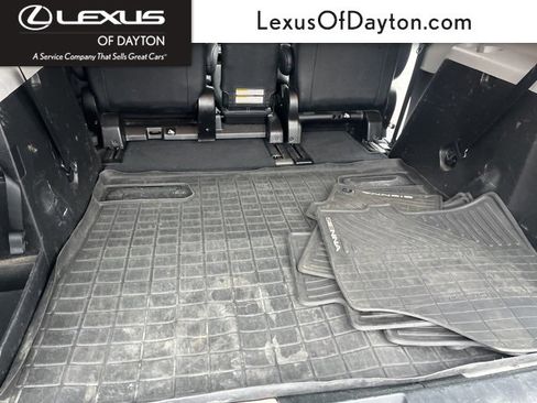 Used 2016 Toyota Sienna L image 33