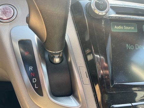 Used 2016 Honda Odyssey SE image 18