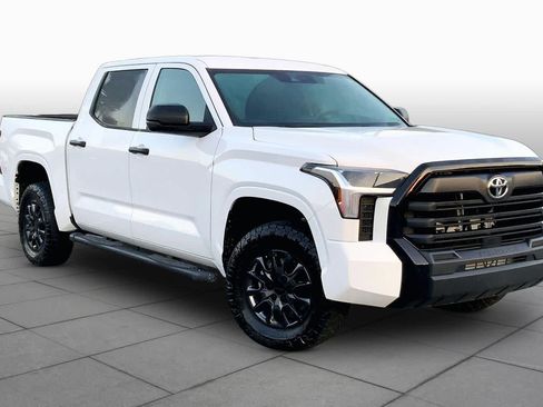 Used 2024 Toyota Tundra SR AWD/4WD image 3