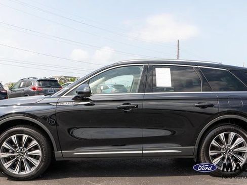 Used 2022 Lincoln Corsair Reserve w/ Equipment Group 201A AWD/4WD image 9