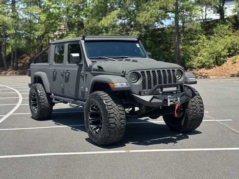 Used 2022 Jeep Gladiator Sport AWD/4WD image 17