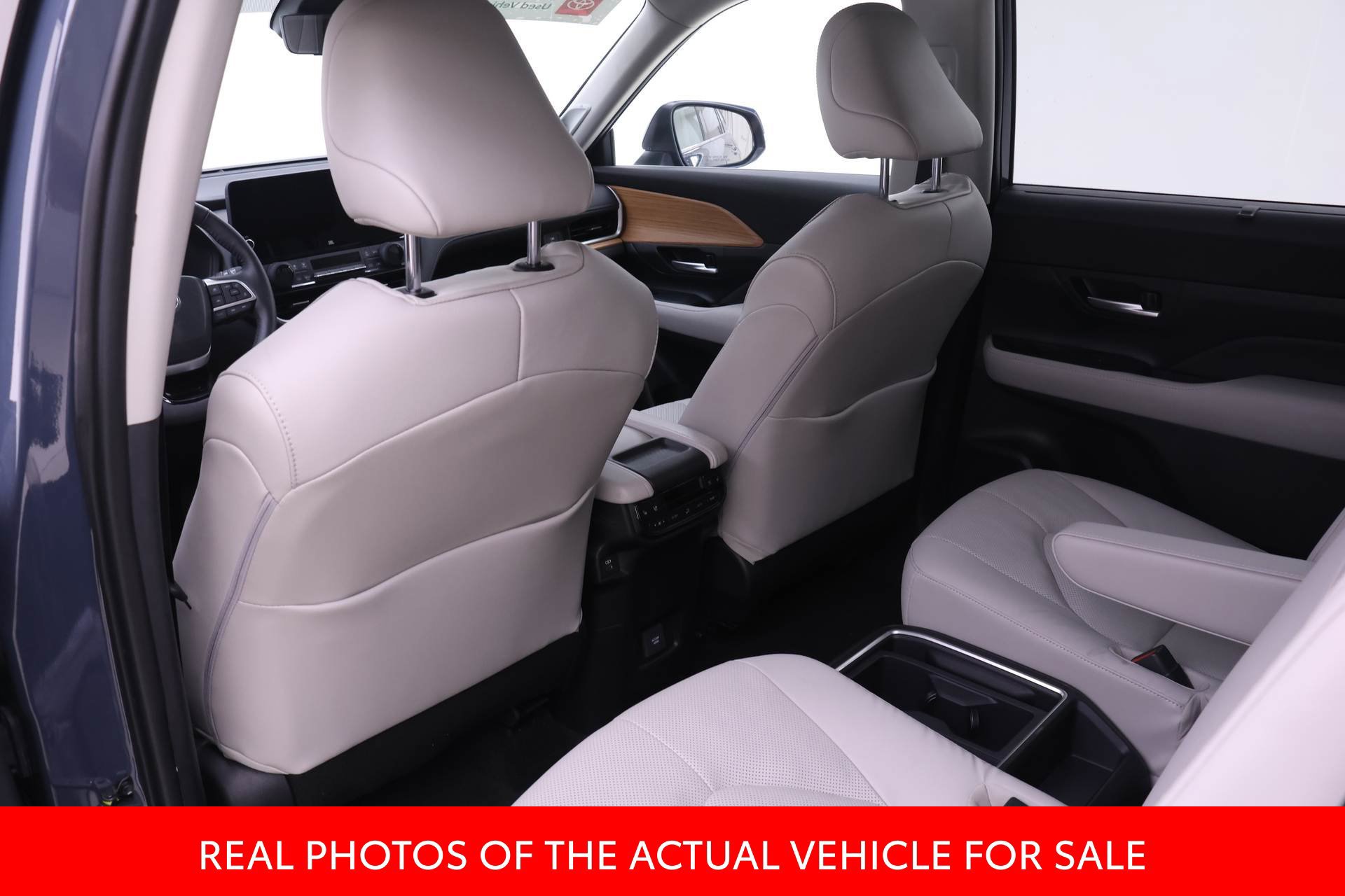 Used 2024 Toyota Grand Highlander AWD image 10