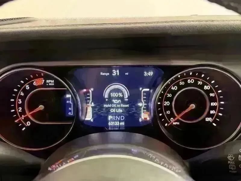 Used 2020 Jeep Wrangler Unlimited Sahara AWD/4WD image 40