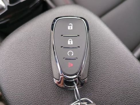 New 2026 Chevrolet Trax RS w/ Sunroof Package image 28