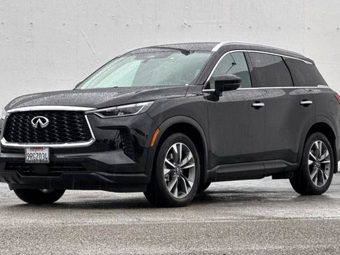 Certified 2025 INFINITI QX60 Luxe w/ Vision Package AWD/4WD image 7