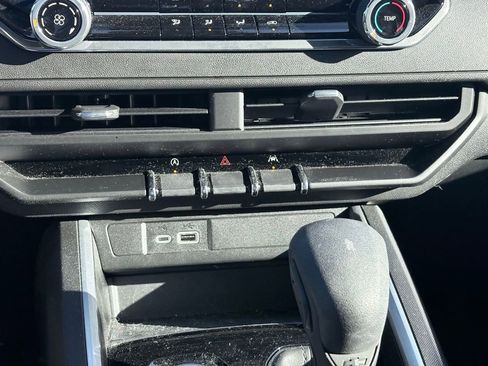 Used 2024 Chevrolet Colorado Trail Boss w/ Technology Package image 11