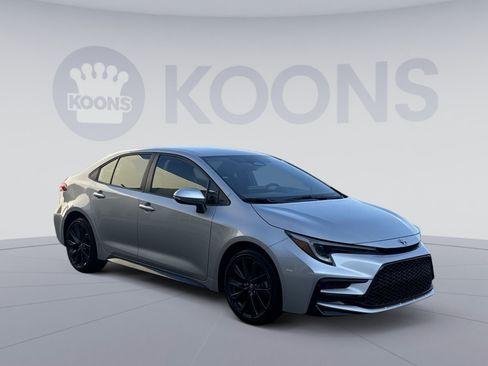 Used 2025 Toyota Corolla SE FWD image 10