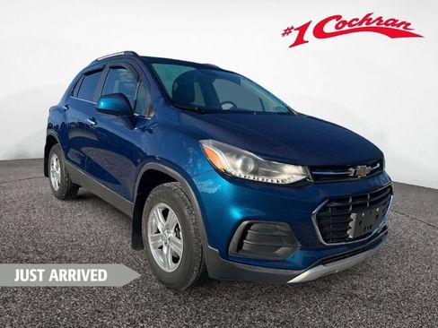 Used 2019 Chevrolet Trax LT w/ LT Convenience Package AWD/4WD image 1