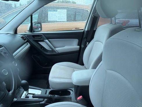 Used 2014 Subaru Forester 2.5i Premium w/ All-Weather Package AWD/4WD image 3