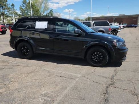 Used 2020 Dodge Journey SE w/ Blacktop Package FWD image 16