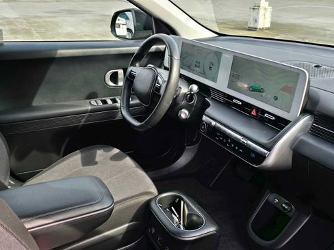 Used 2024 Hyundai Ioniq 5 SEL image 10