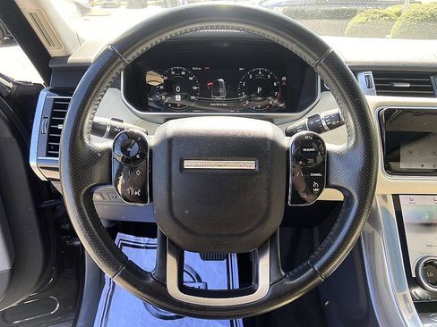 Used 2018 Land Rover Range Rover Sport HSE image 13