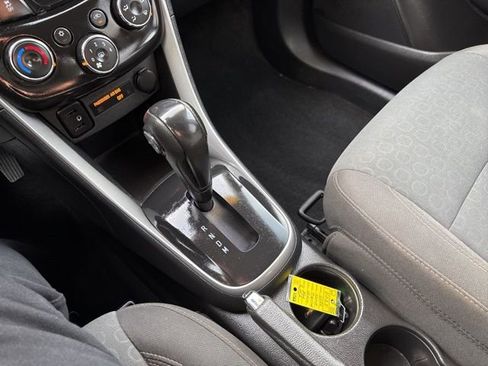 Used 2021 Chevrolet Trax LS w/ Tint and Cruise Package image 29