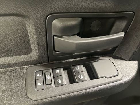 New 2026 RAM 2500 Tradesman w/ Chrome Appearance Group AWD/4WD image 13