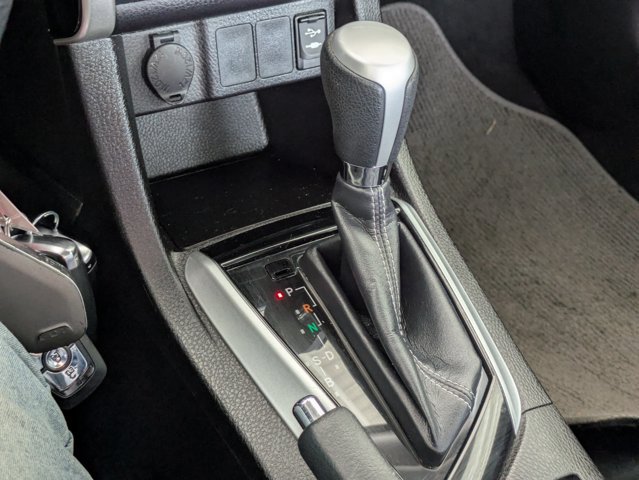 Used 2017 Toyota Corolla LE FWD image 8