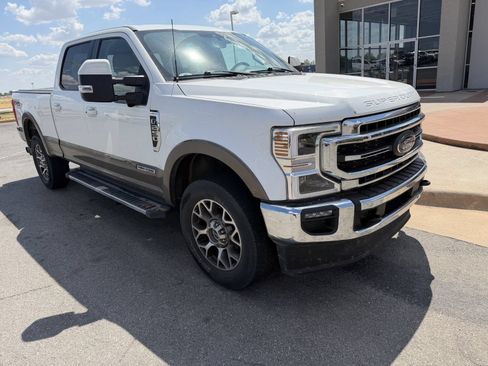 Used 2021 Ford F250 Lariat w/ Lariat Ultimate Package AWD/4WD image 4