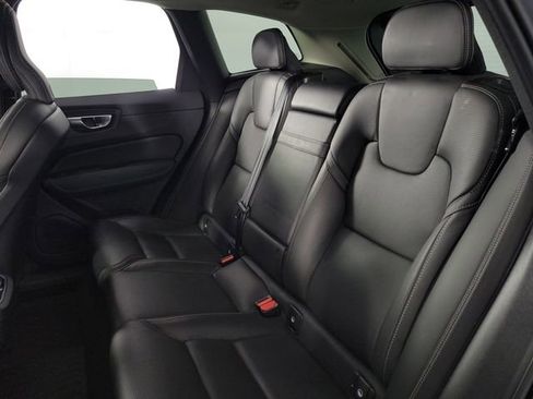 Used 2021 Volvo XC60 T5 Inscription w/ Advanced Package image 18