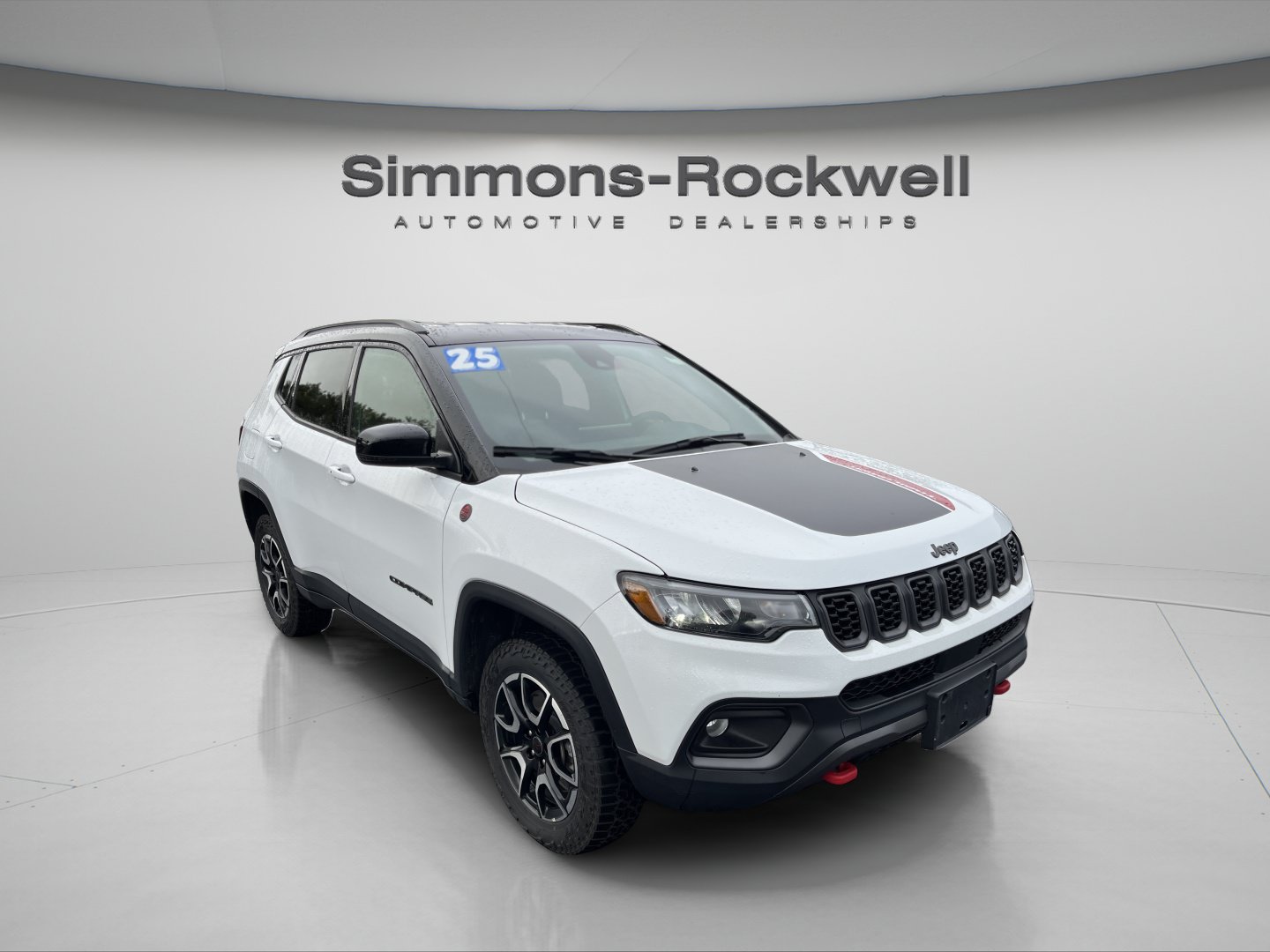 Used 2025 Jeep Compass Trailhawk AWD/4WD image 7