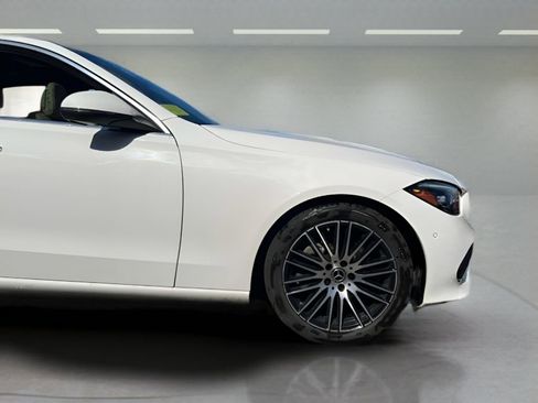 Used 2025 Mercedes-Benz C 300 4MATIC Sedan image 25
