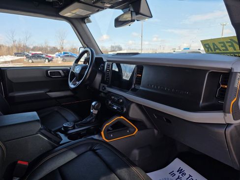 Used 2023 Ford Bronco Badlands w/ Sasquatch Package AWD/4WD image 35