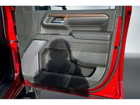 Used 2024 Chevrolet Silverado 3500 High Country w/ High Country Premium Package AWD/4WD image 29