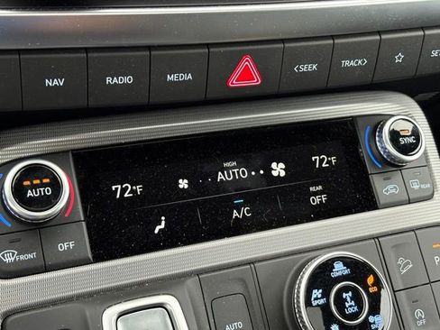 Used 2025 Hyundai Palisade Calligraphy AWD/4WD image 17