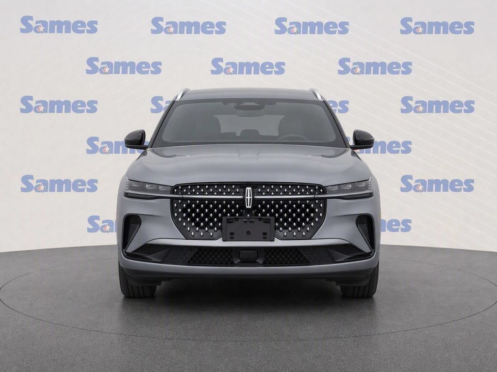 Used 2025 Lincoln Nautilus Reserve AWD/4WD image 5
