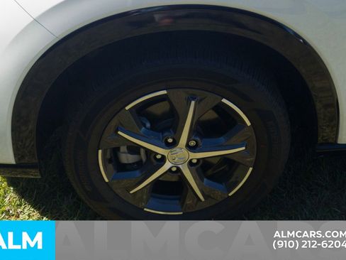 Used 2023 Honda HR-V EX-L image 13