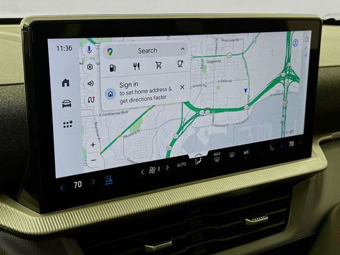 Used 2025 Ford Explorer ST image 18