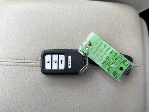 Used 2014 Honda Accord EX image 46