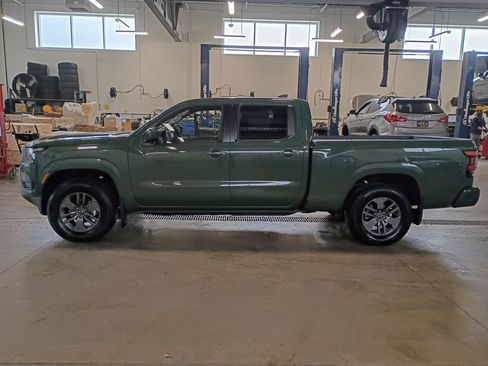New 2026 Nissan Frontier SV w/ SV Convenience Package AWD/4WD image 2