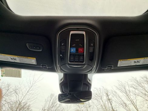 New 2026 Jeep Cherokee Limited image 27